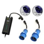 Foto des Ladegeräts mit den 2 blauen Campingsteckdosen